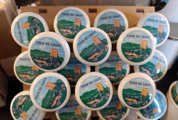 souvenirs tour de crest